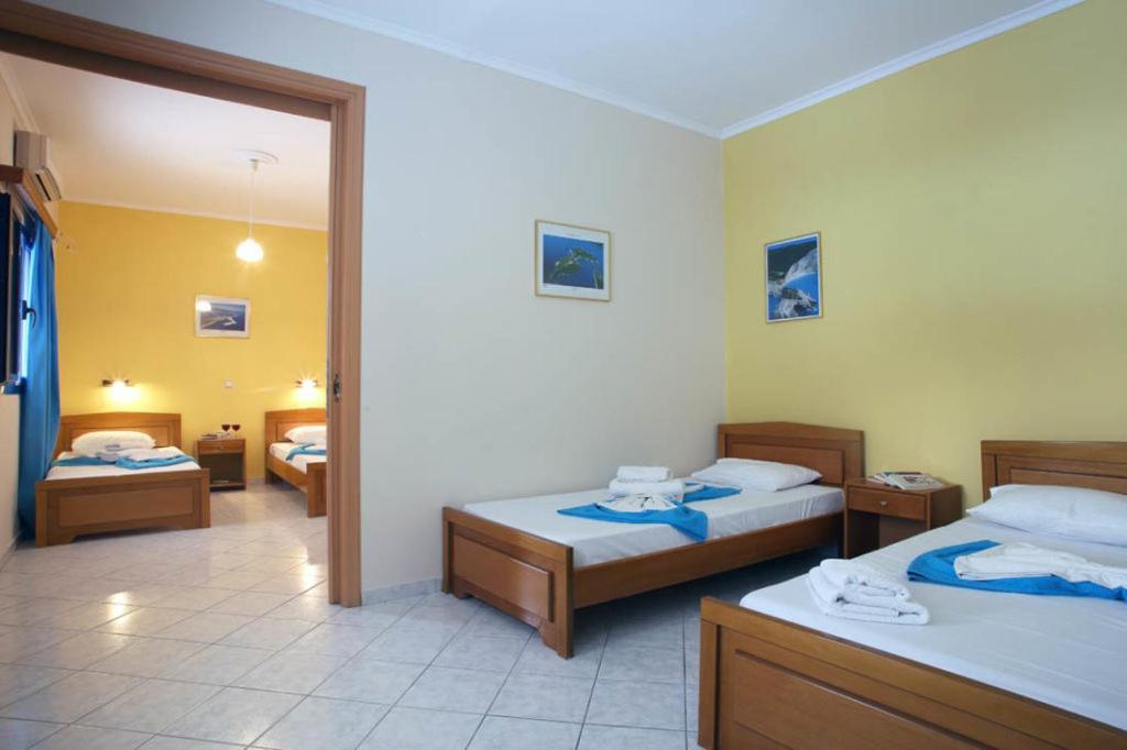 Theocharis Bros - Studios Apartments Agios Nikitas Exterior photo