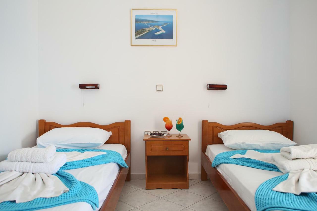 Theocharis Bros - Studios Apartments Agios Nikitas Exterior photo