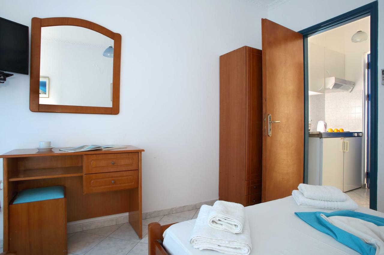 Theocharis Bros - Studios Apartments Agios Nikitas Exterior photo