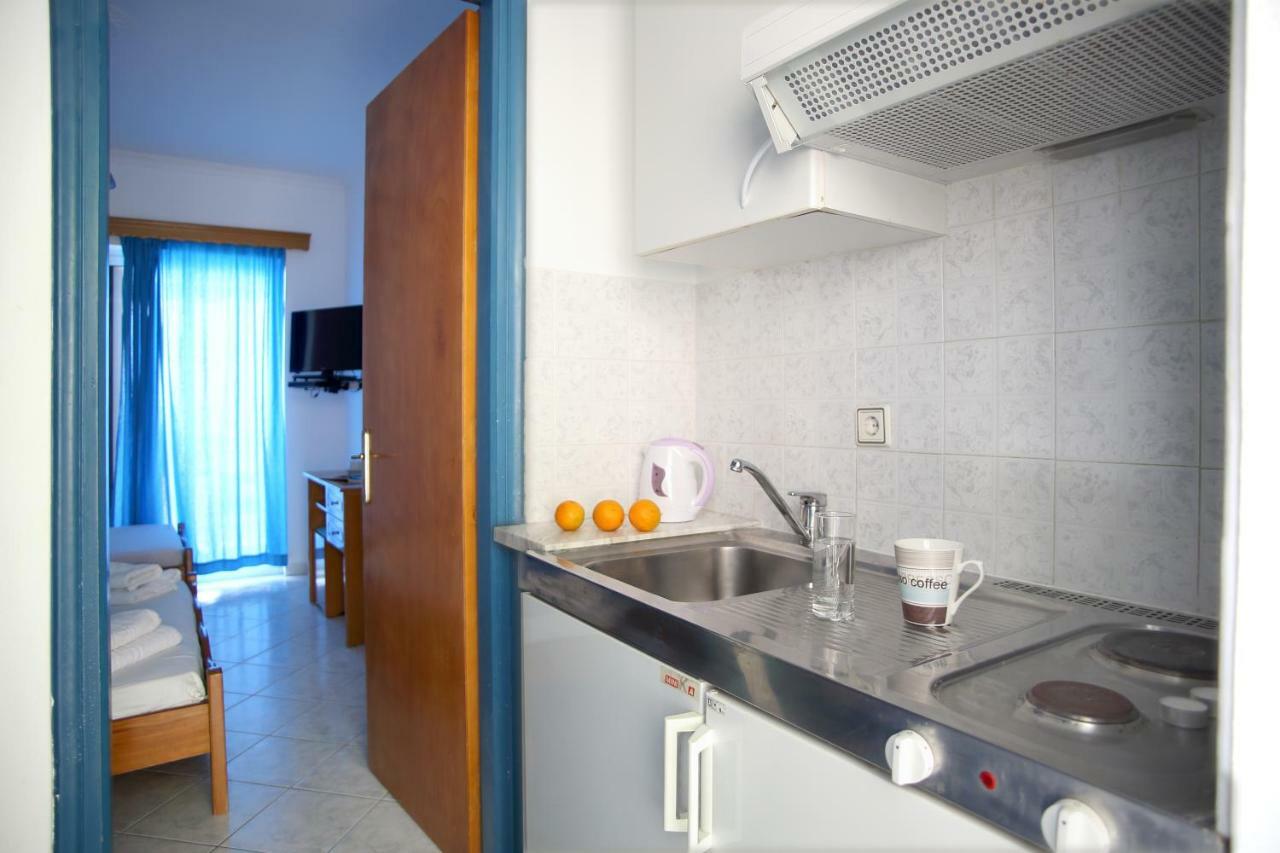 Theocharis Bros - Studios Apartments Agios Nikitas Exterior photo