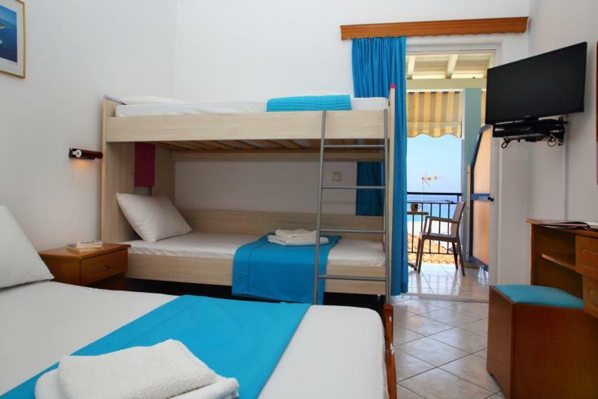 Theocharis Bros - Studios Apartments Agios Nikitas Exterior photo