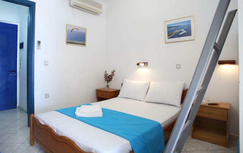 Theocharis Bros - Studios Apartments Agios Nikitas Exterior photo
