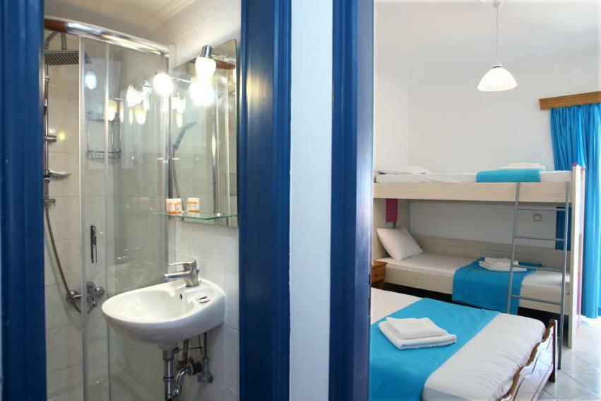 Theocharis Bros - Studios Apartments Agios Nikitas Exterior photo